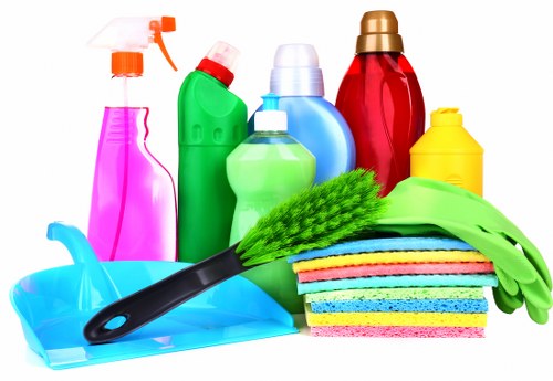 Professional cleaners in N8 providing home cleaning services